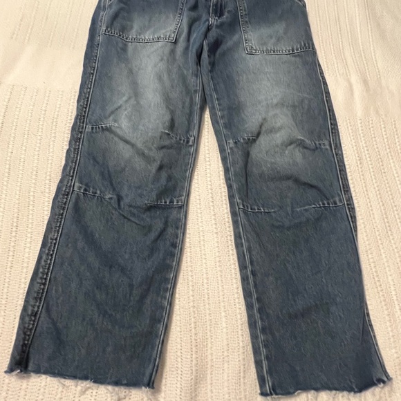 #1854. RM Rebecc Minkoff Cropped Jeans w/Raw Hem & Pockets. Size PS - Picture 1 of 9